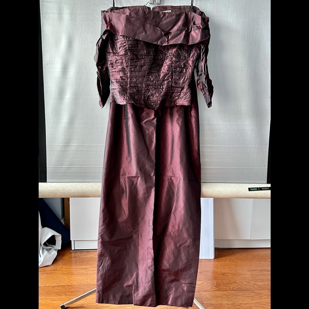 Silk Chetta B evening gown prom dress/top and skirt. Size Small.